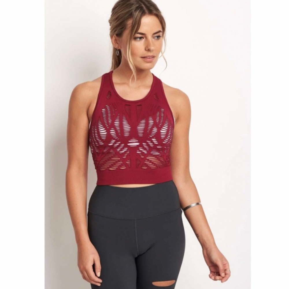 ALO yoga - vixen crop tank M
